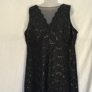 𝅺Roz & Ali Black Lace mixed with Sequins Dress